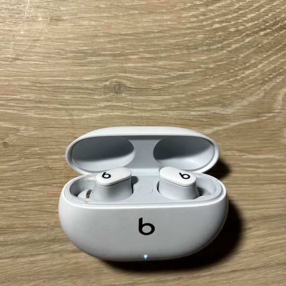 Beats studio buds